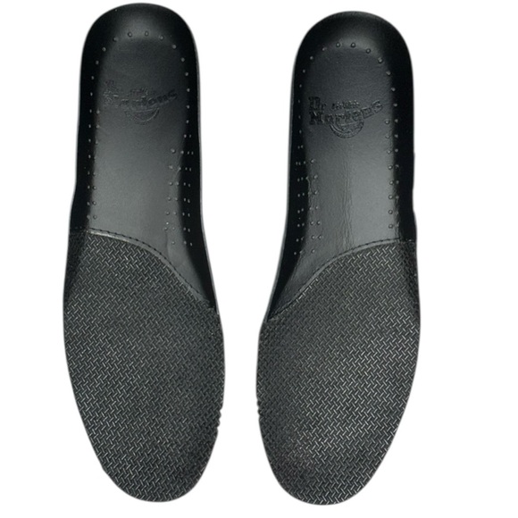 Dr. Marten’s Cassidy Black Leather Skull Print Moto Booties Size 5 - Picture 9 of 13